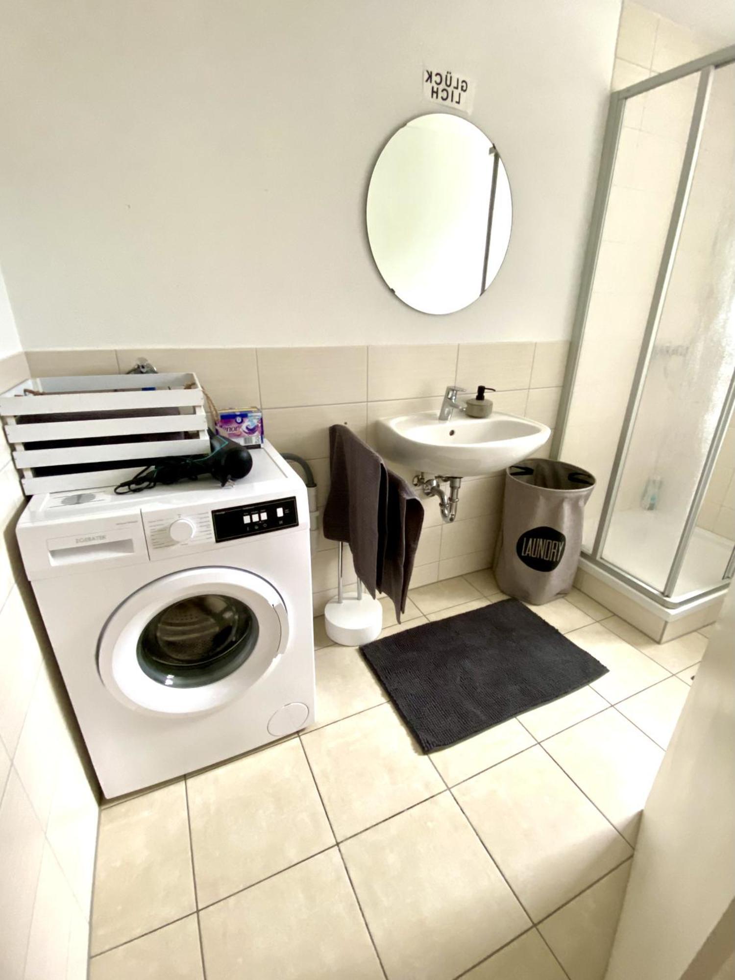 3 Zimmer Apartment Mit Flussblick - Self Check-In Eggenfelden Exteriér fotografie